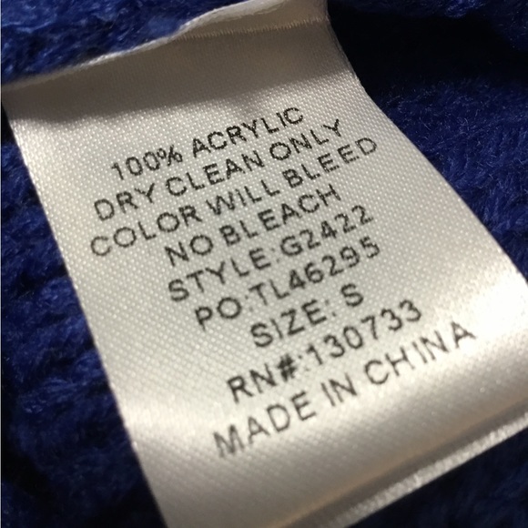 Umgee Women’s Cobalt Blue Oversized Balloon Sleeve Sweater Size S NWOT - Picture 6 of 6